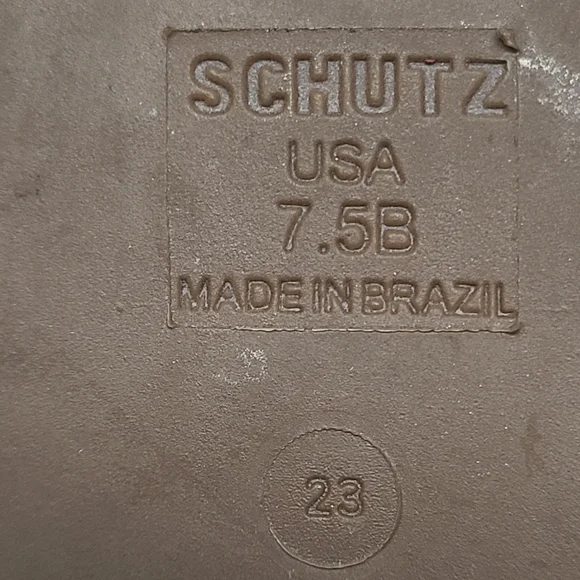 SCHUTZ Silver Slide Sandals with Modern Design - Picture 10 of 10